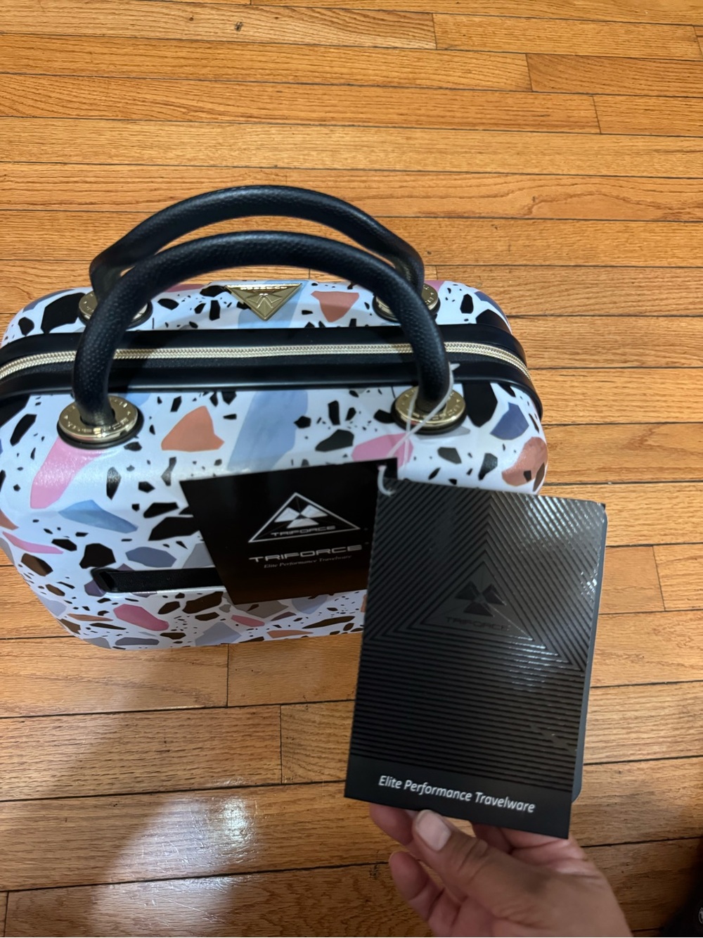 Triforce Women's Luggage Elite Hardside Beauty Travel Makeup
Case New - Picture 11 of 11